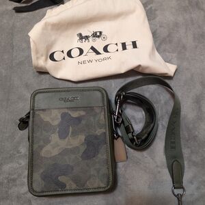 Coach Sullivan Camouflage Men's Messenger Bag